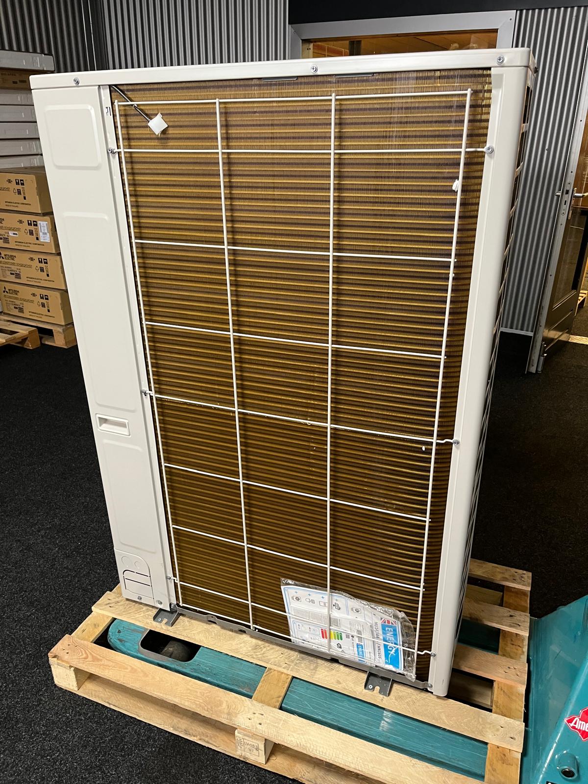 LG Warmtepomp THERMA V - HU141M.U33 SPLIT14kW- 230V + HYDROBOX HN1616M (SUBSIDIE €3450.-) SUPER KOOPJE KLEINE TRANSPORTSCHADE, GEEN INVLOED OP DE WERKING. - Afbeelding 4