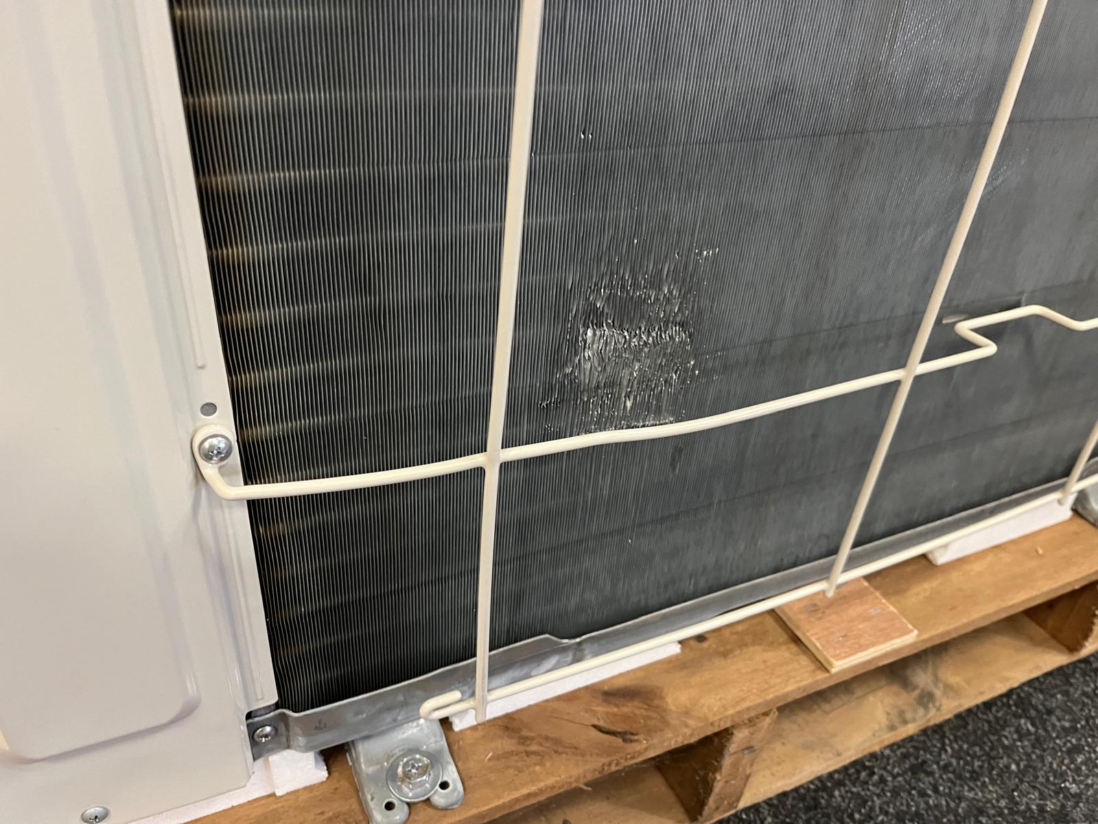 Mitsubishi Electric Ecodan 8kW SUZ-SWM80VA - 230 volt KLEINE BESCHADIGING, GEEN INVLOED OP WERKING - Afbeelding 3